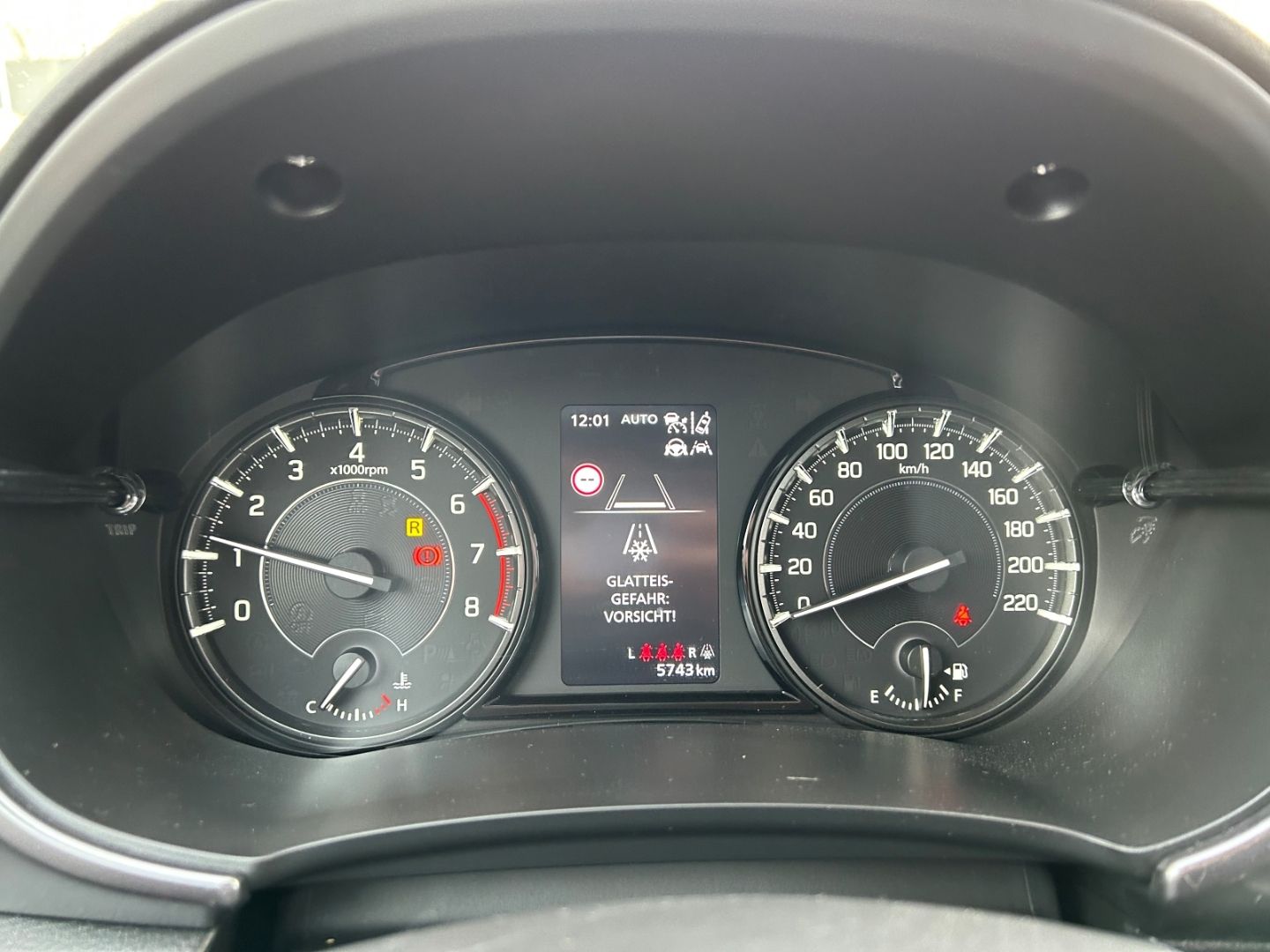 Suzuki Vitara 1.4 HYBRID ALLGRIP Comfort - Samsaru's Car Outlet