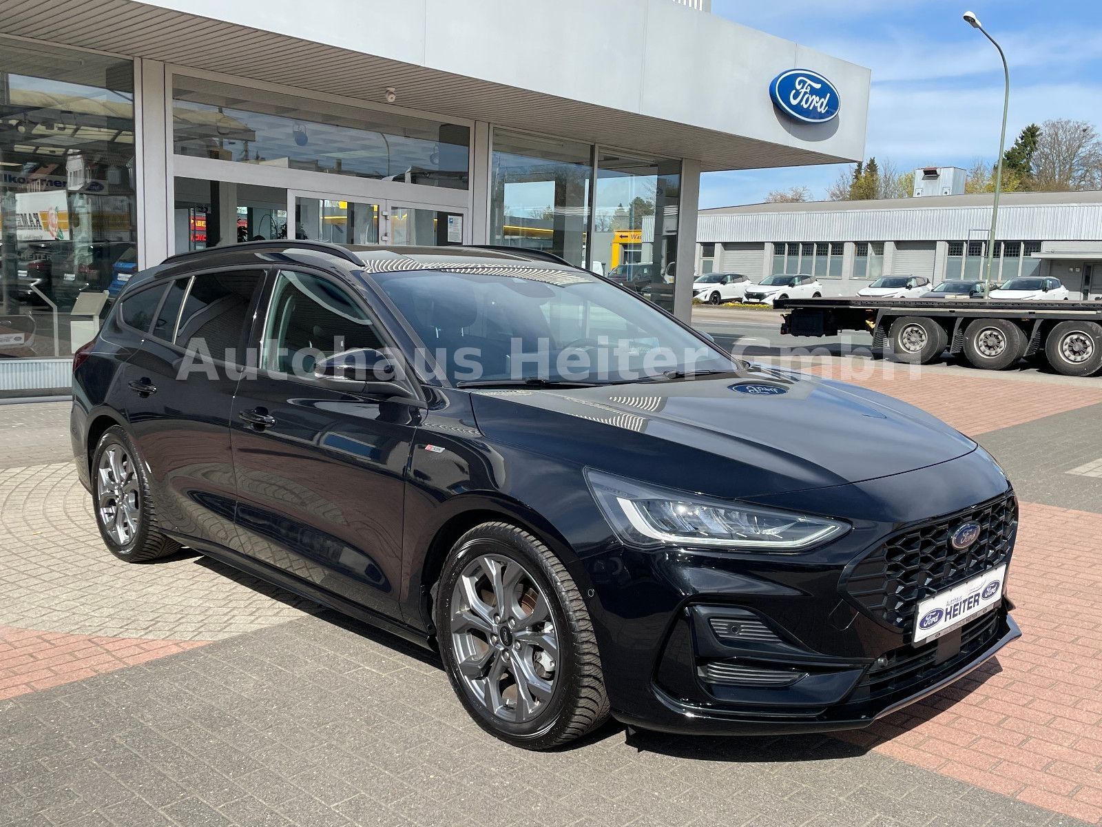 Ford Focus Automatik ST-Line X /155PS+Head-Up+ACC+AHK