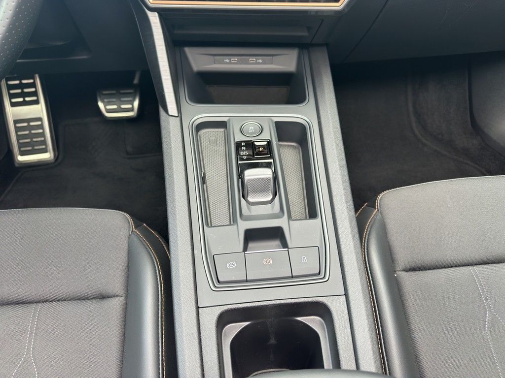 Cupra Leon Sportstourer e-Hybrid VZ - Samsaru's Car Outlet