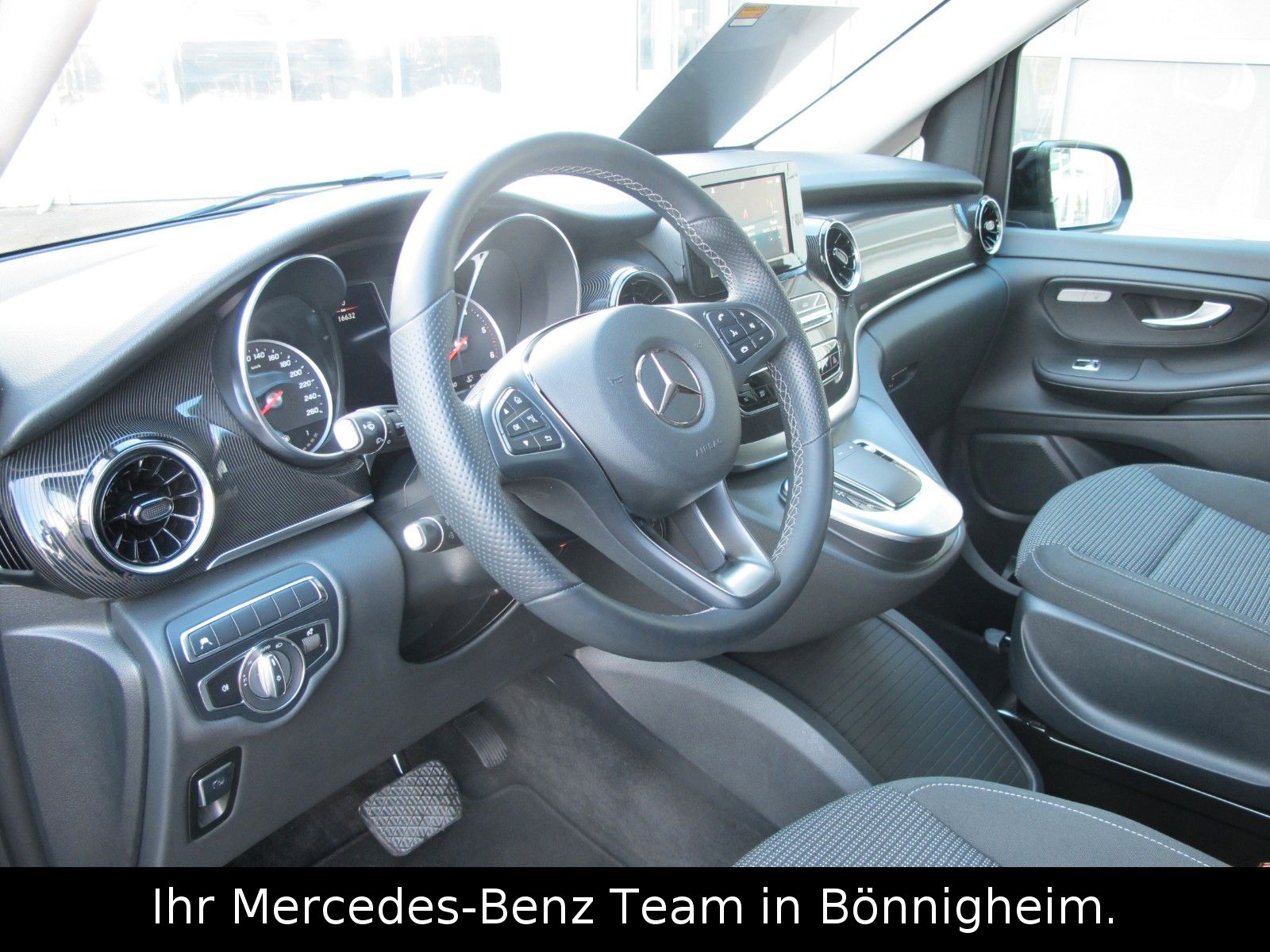 Mercedes-Benz V 250 d EDITION lang - Samsaru's Car Outlet