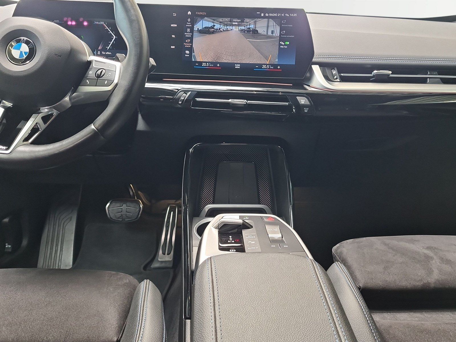 BMW X1 xDrive23i M-Sport - Samsaru's Car Outlet