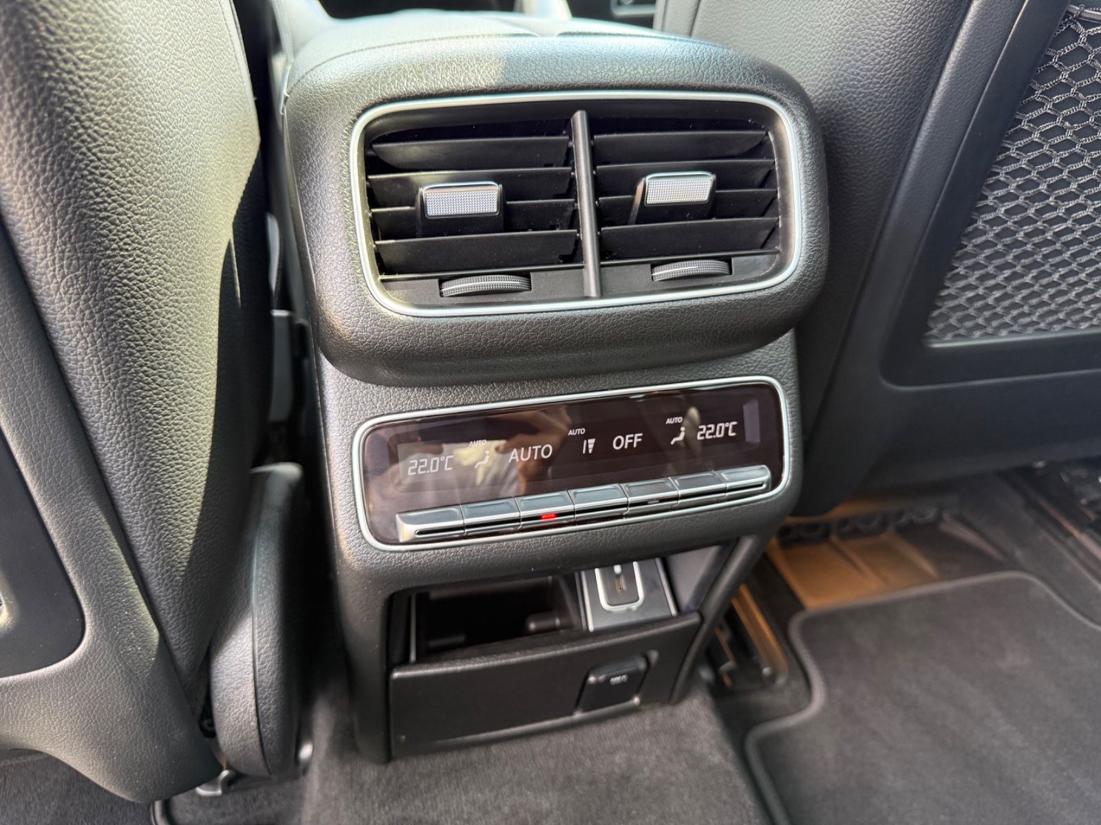 Mercedes-Benz GLE 350de 4MATIC PANO Burmester AHK Trittbre AMG