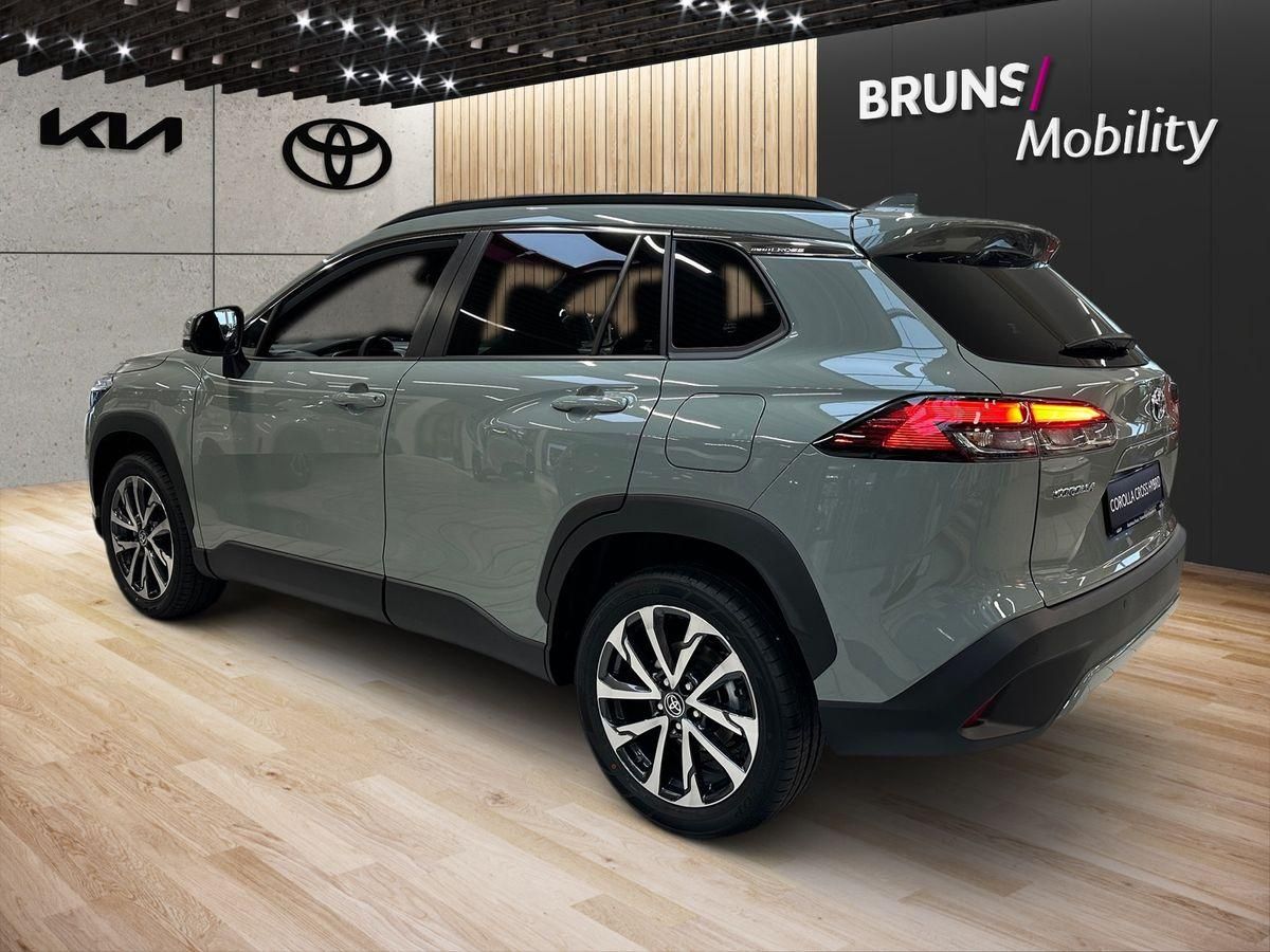 Toyota Corolla Cross 2.0 Hybrid Team D + Premiumpaket