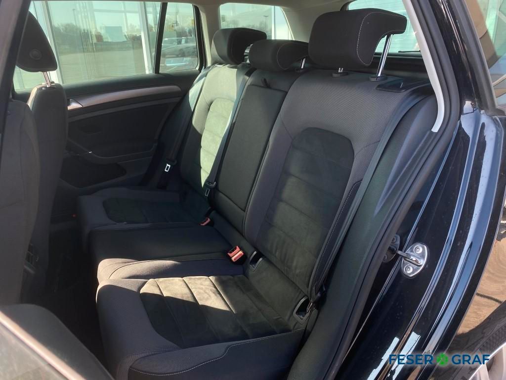 Volkswagen Golf VII Variant 2.0 TDI Comfortline DSG R-Line - Samsaru's Car Outlet