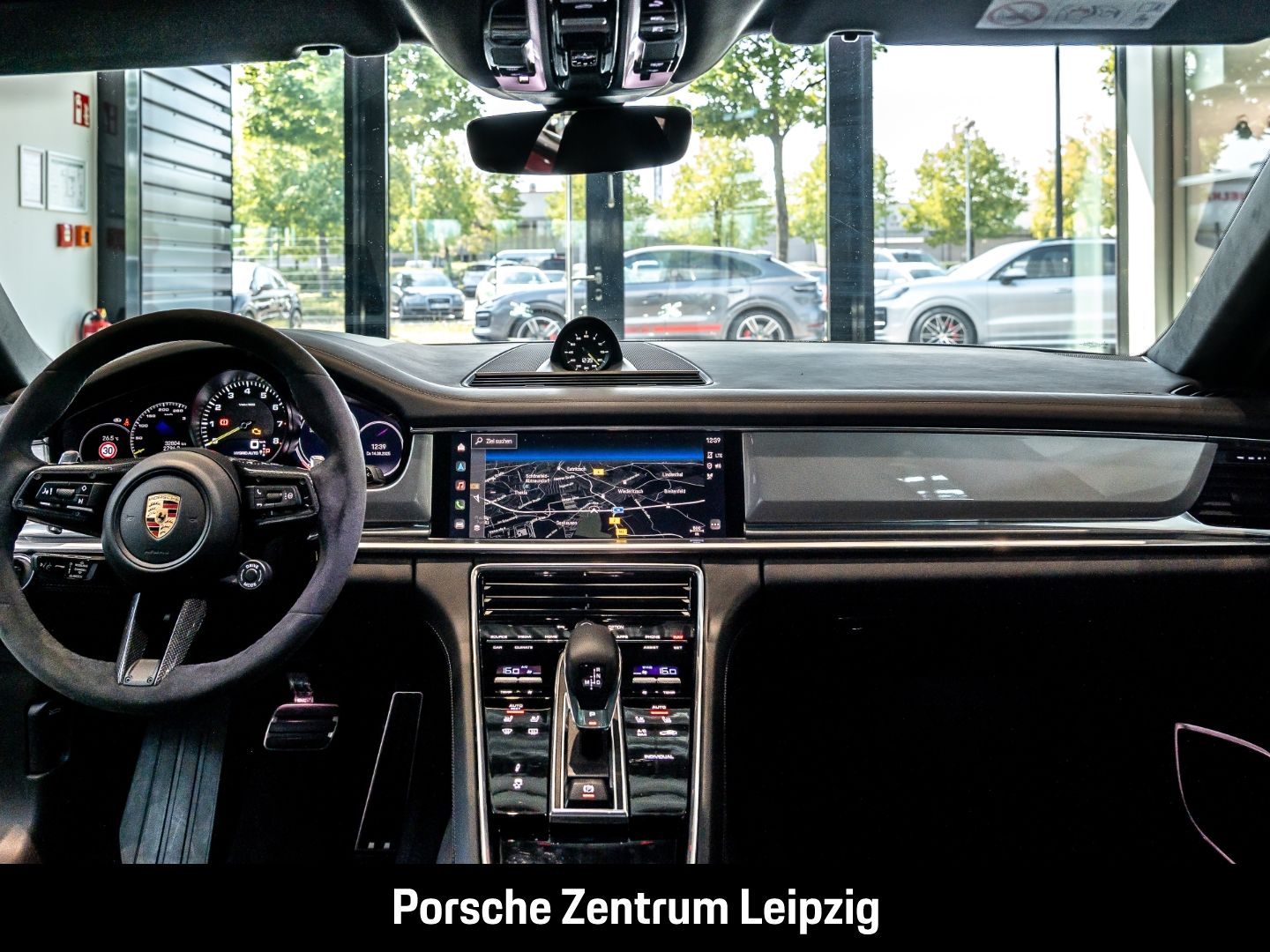 Porsche Panamera E-Hybrid Sport Turismo Platinum Edition