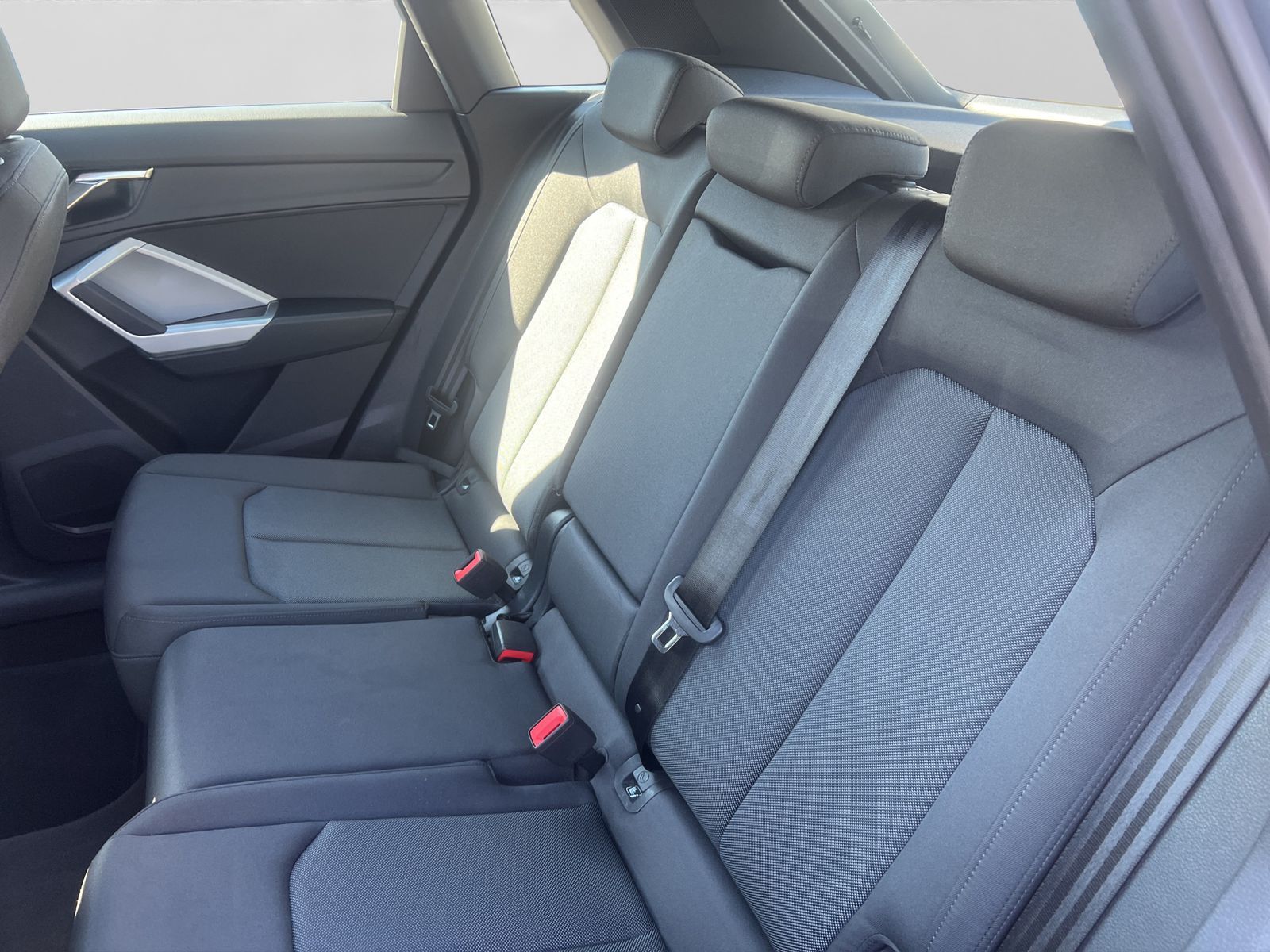 Audi Q3 40 2.0 TFSI quattro - Samsaru's Car Outlet
