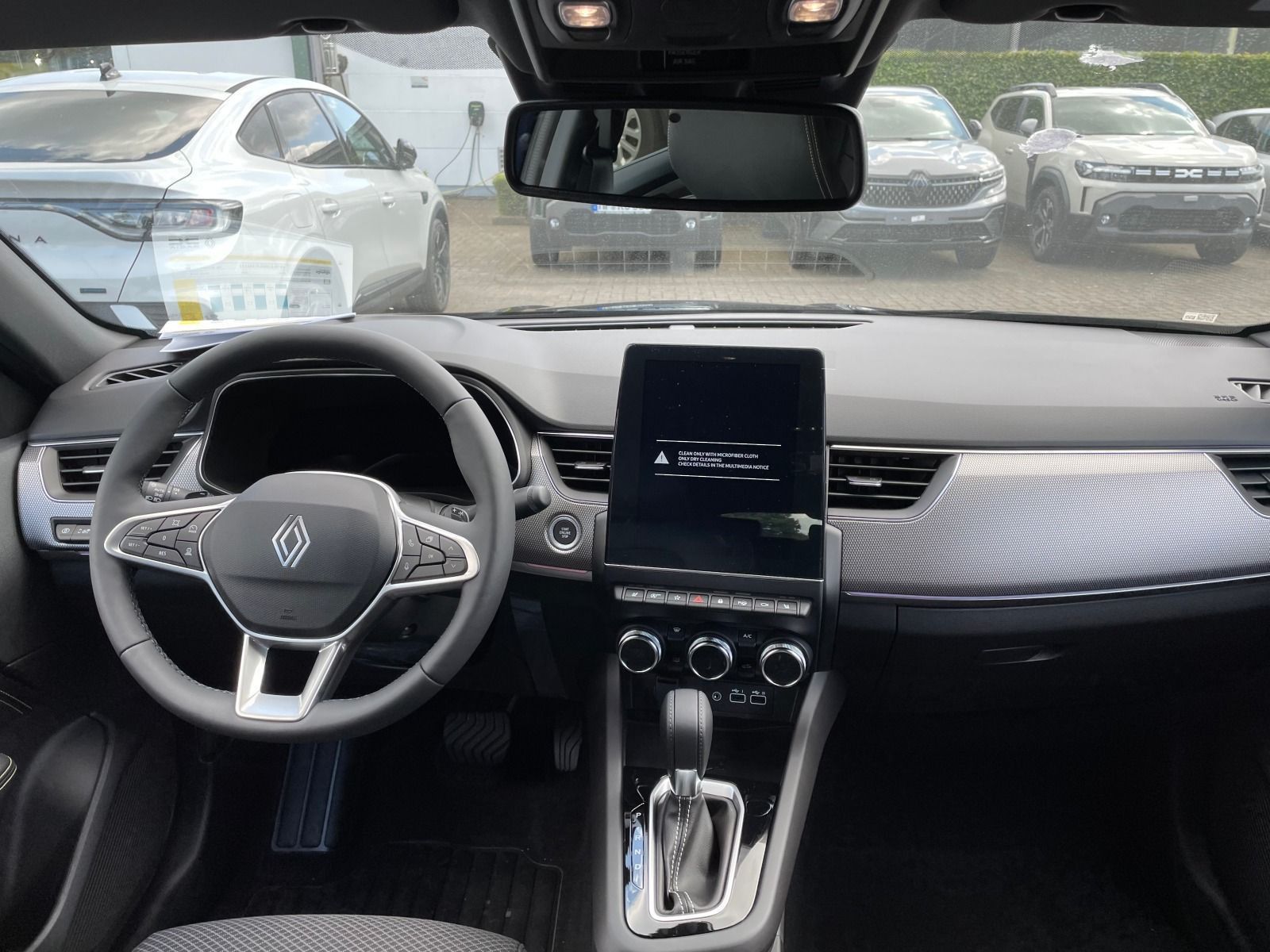 Renault Arkana Techno TCe140 EDC - Samsaru's Car Outlet