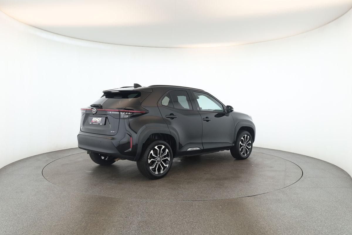 Toyota Yaris Cross CVT Team D LED Navi SHZ iACC Kam 17"