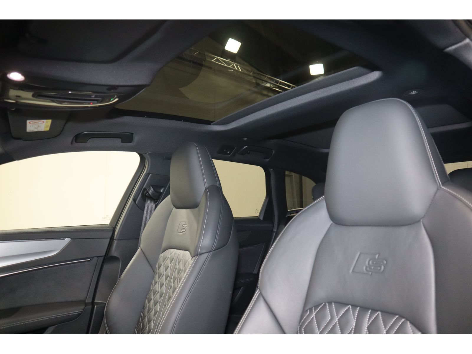 Audi A6 Avant 45 TDI quattro S-Line - Samsaru's Car Outlet