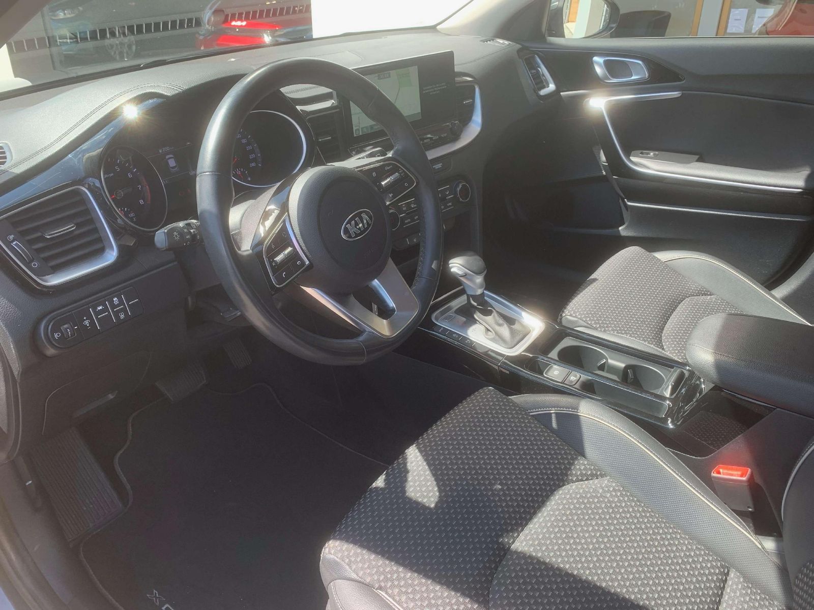 Kia XCeed Vision 1.5T DCT7-Automatik - Samsaru's Car Outlet