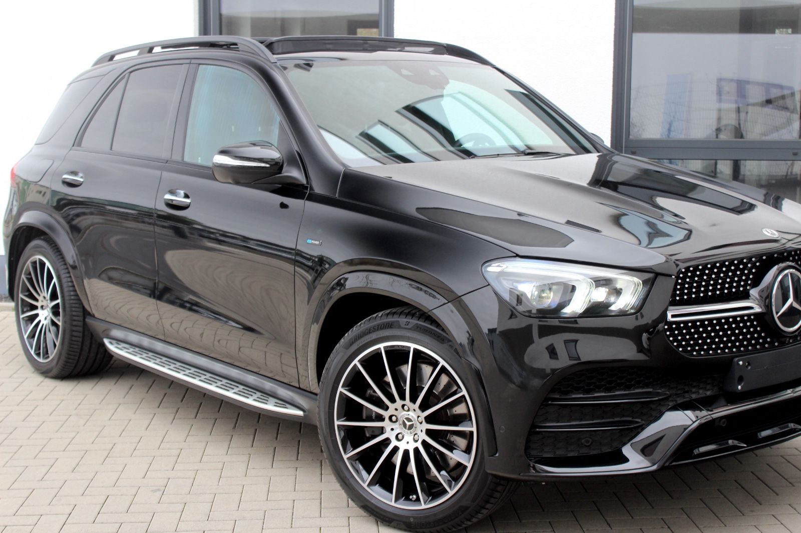 Mercedes-Benz GLE 350 de 4MATIC AMG-STYLING PANO AHK 21 ZOLL