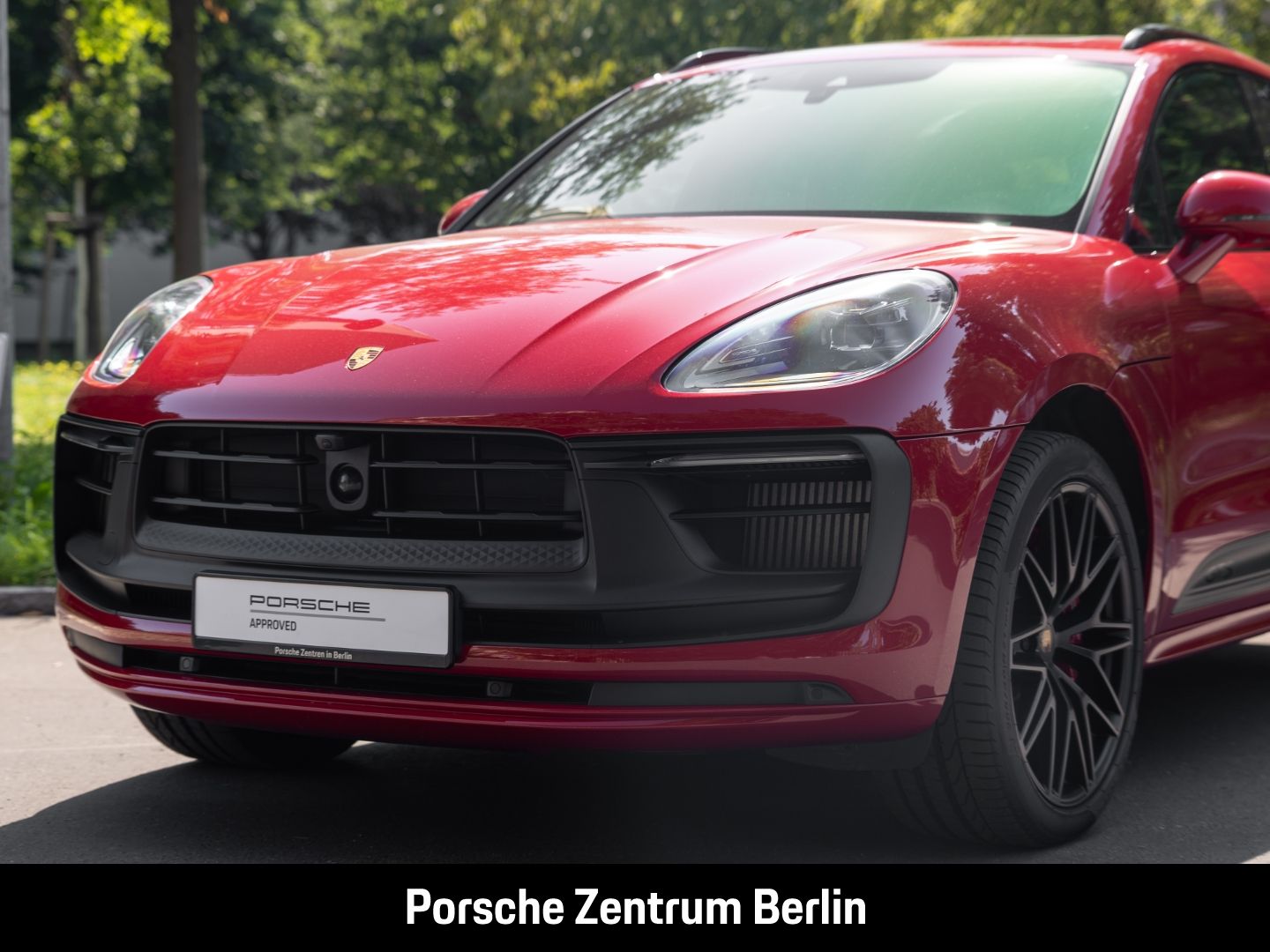 Porsche Macan GTS Karminrot Sportabgasanlage Panorama