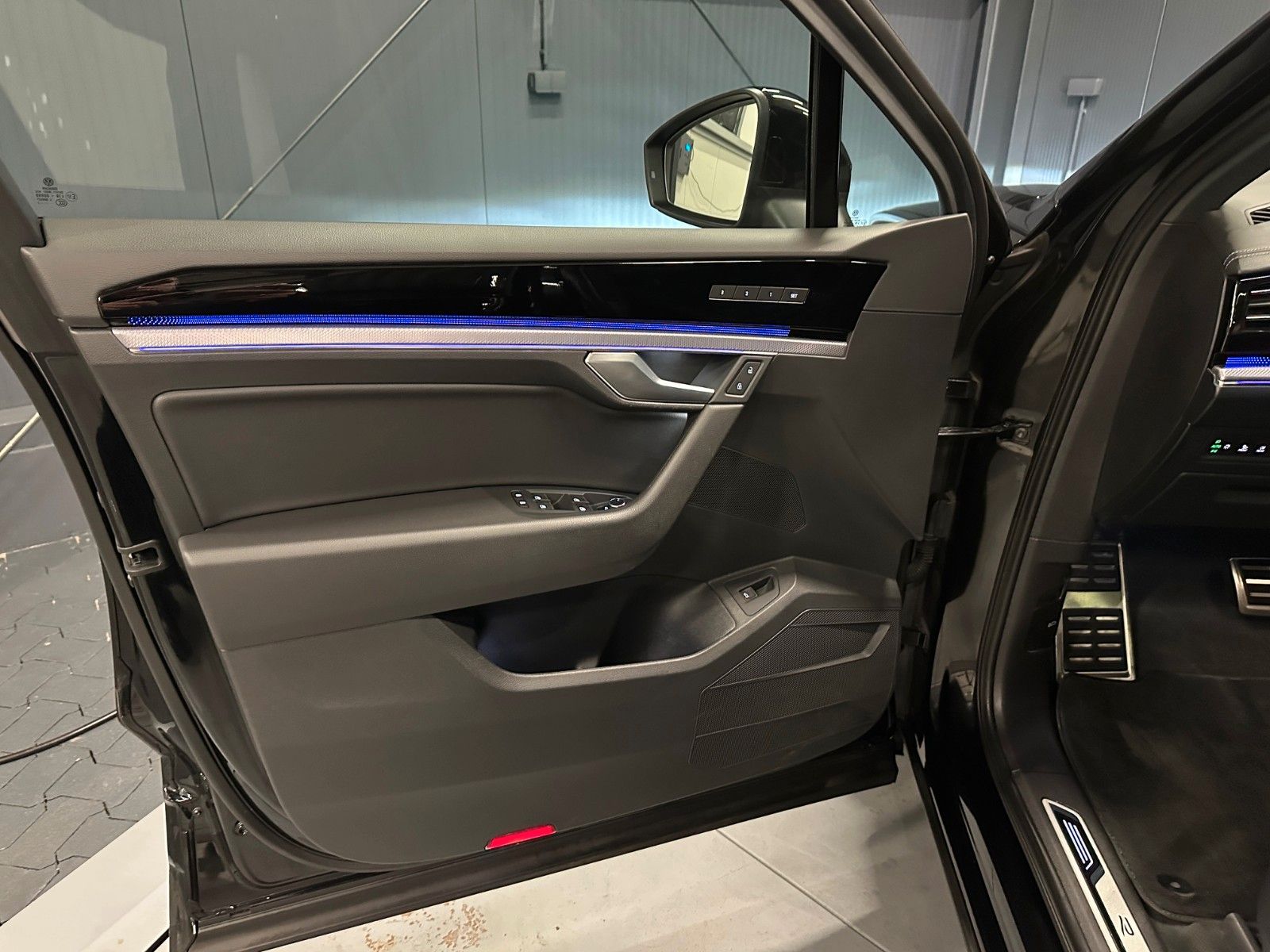 Volkswagen Touareg R-Line 4Motion*Black Style*PANORAMA*Stan