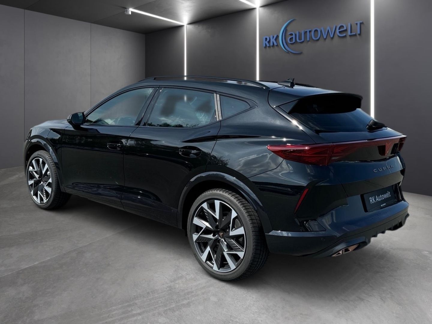 Cupra Formentor 1.5 e-Hybrid VZ AHK Matrix Sennheiser