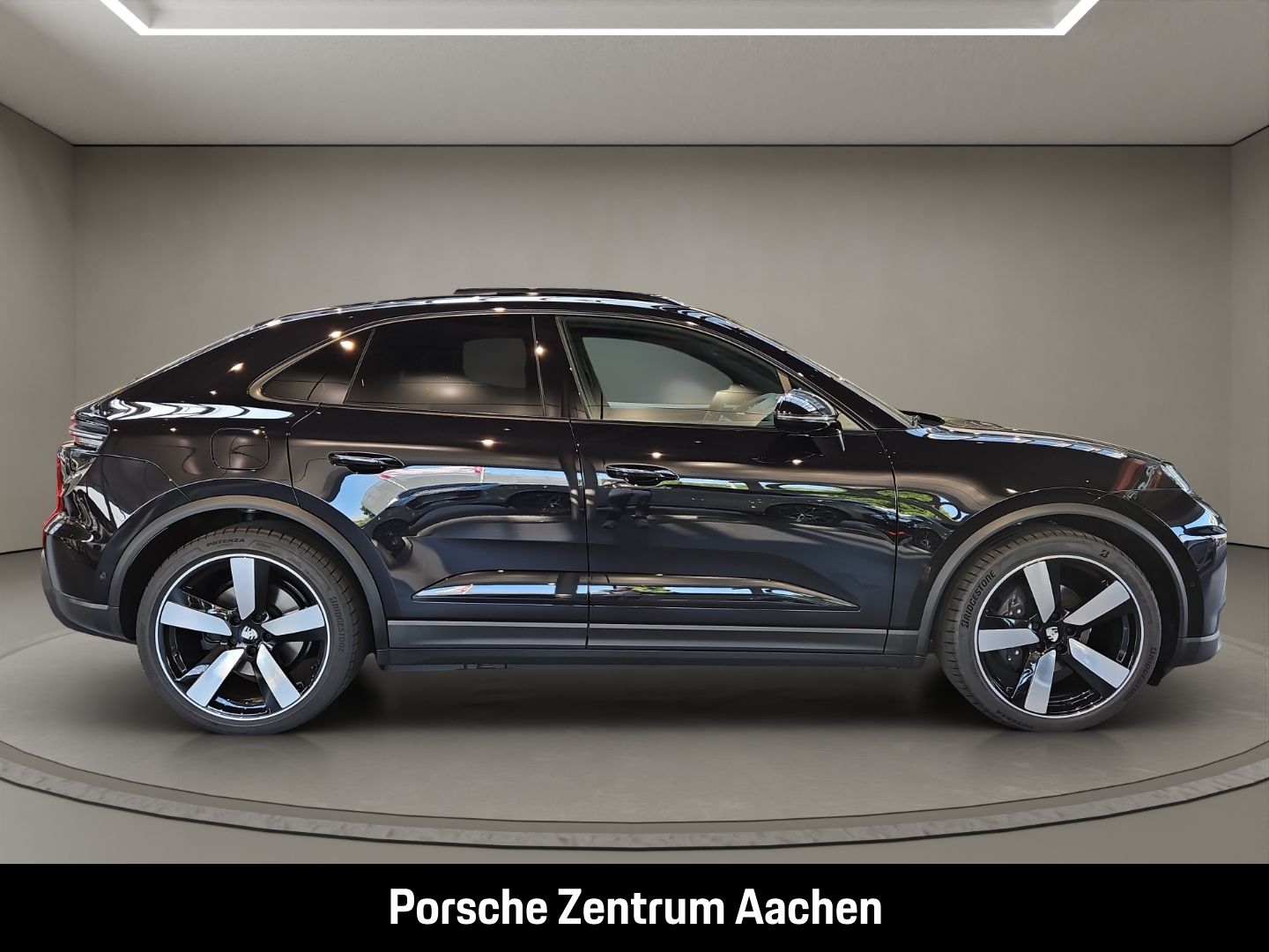 Porsche Macan 4 BOSE Surround View LED-Matrix