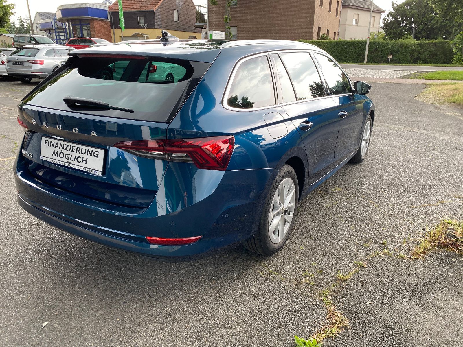 Skoda Octavia Combi 1.5 TSI Style - Samsaru's Car Outlet
