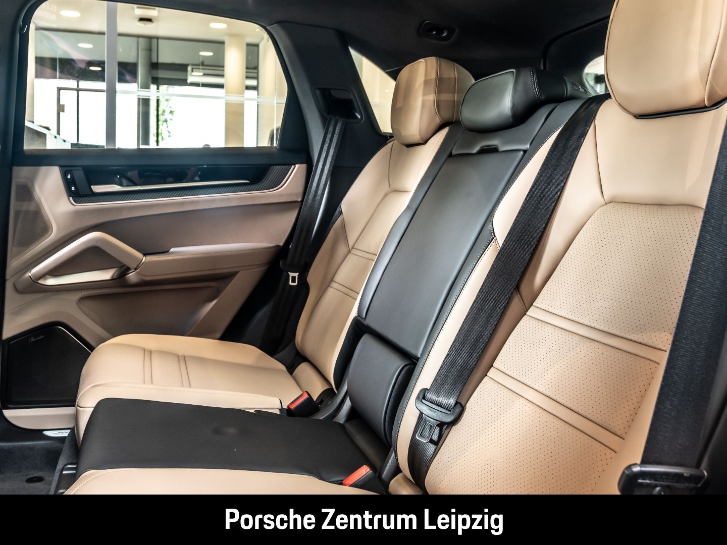 Porsche Cayenne E-Hybrid Burmester SportDesign Massage