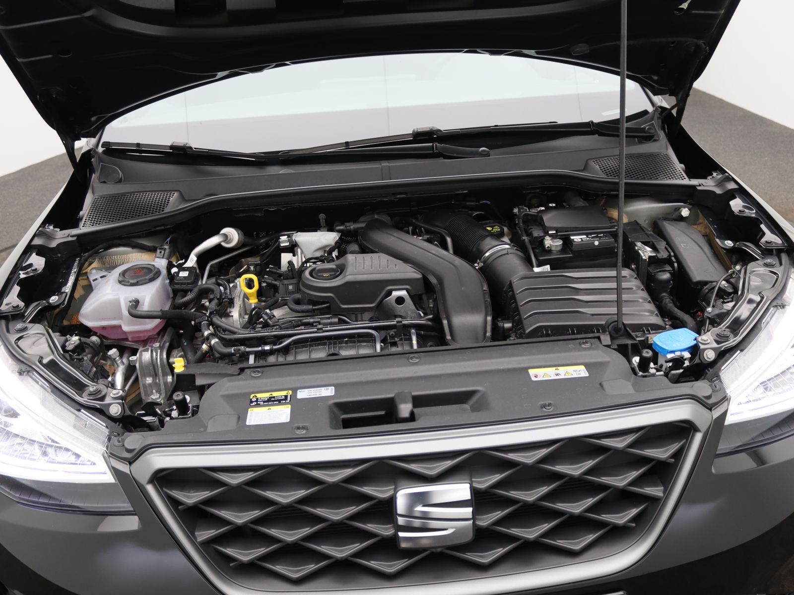Seat Arona FR 1.5 TSI DSG / Navi, FullLink, AHK, LED