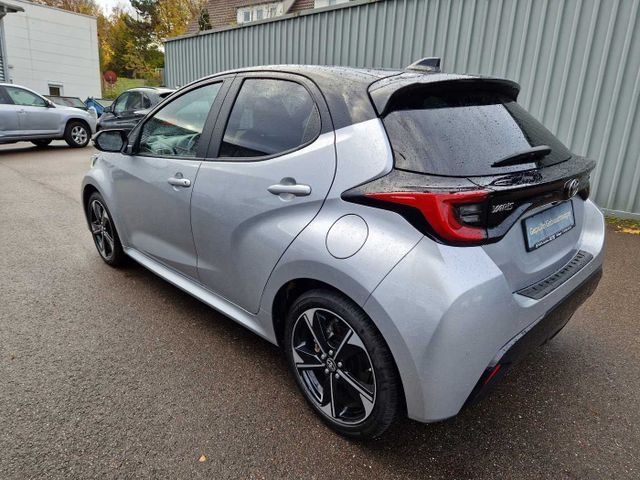 Toyota Yaris Hybrid 5-Türer Premiere Edition Standheiz.
