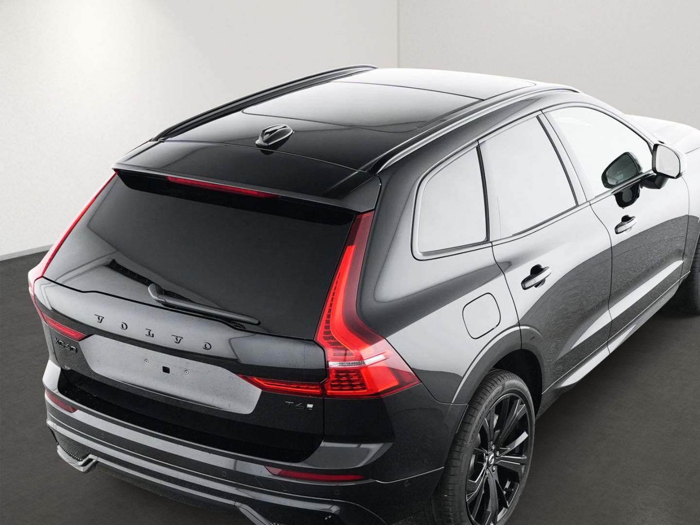 Volvo XC60 T6 Ultra Black Edition Recharge Plug-In Hyb