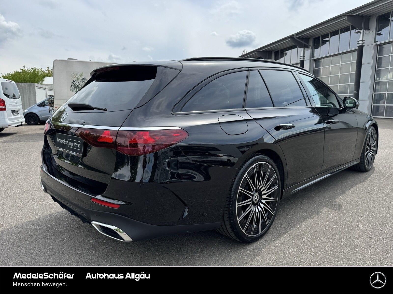 Mercedes-Benz E 450 d 4M T AMG Night Premium 21'' HUD Massage