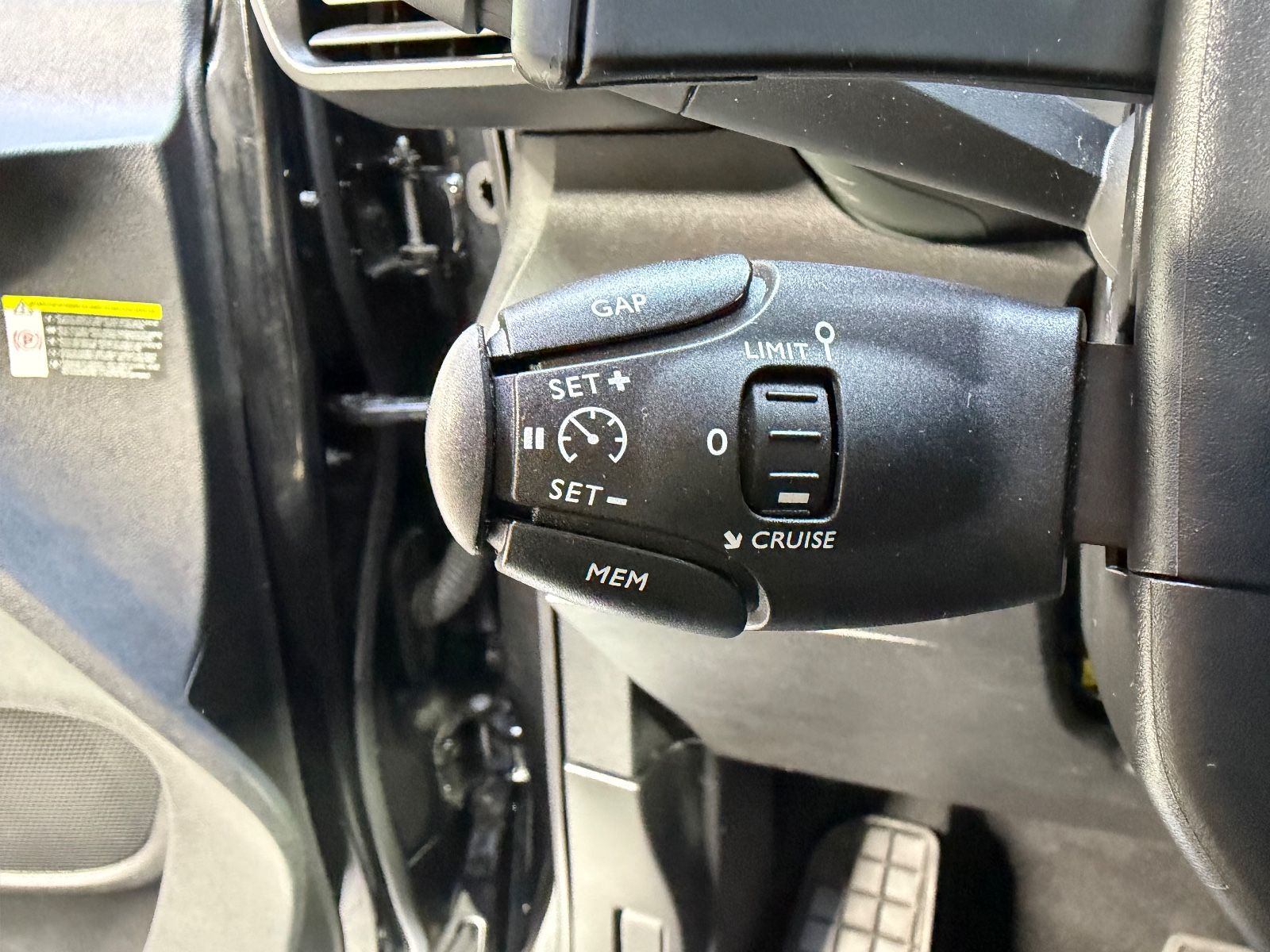 Citroën Berlingo XL BlueHDi 130 EAT8 SHINE+ANHÄNGERKUP.+
