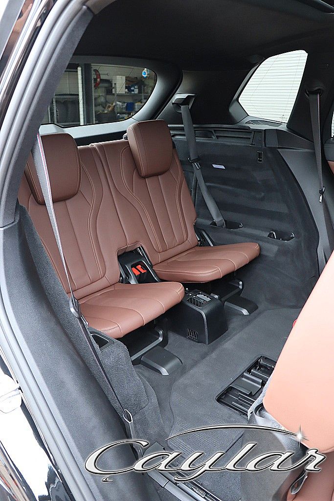 BMW X5 40d M SPORT 7-SITZER PANO 360° LASER 22" AHK