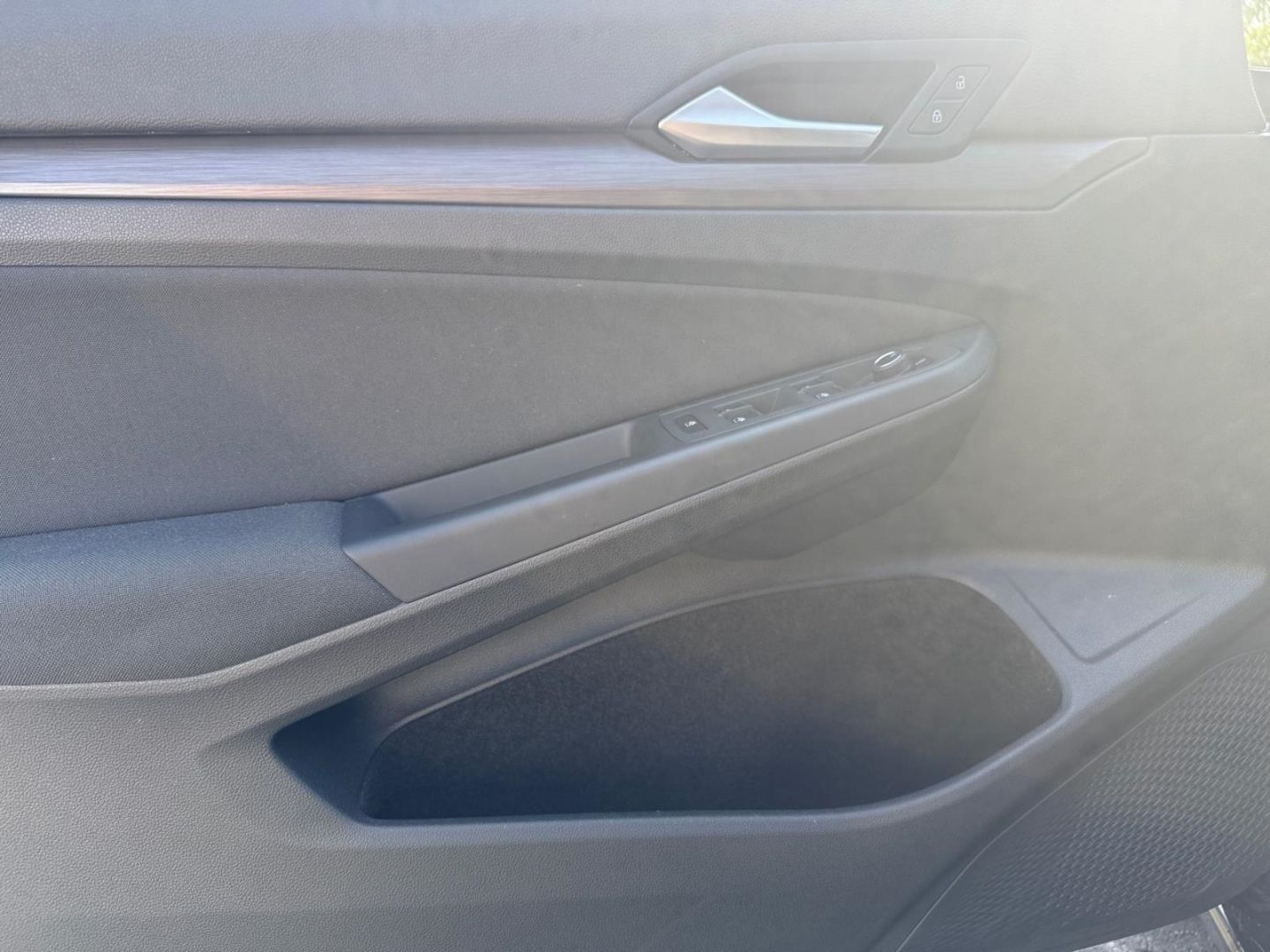Volkswagen Golf 8 VIII Style 1.5 TSI - Samsaru's Car Outlet