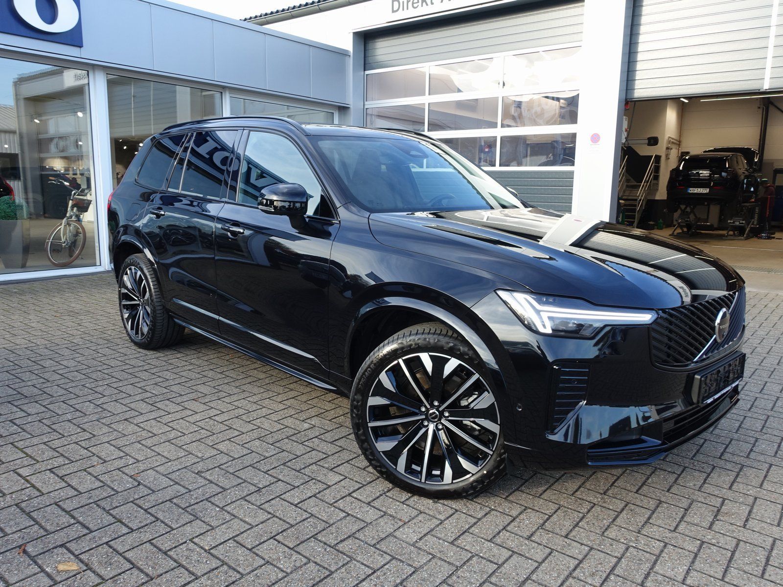 Volvo XC90 Plus Dark T8 AWD Plug-in Hybrid/Pano/FourC/