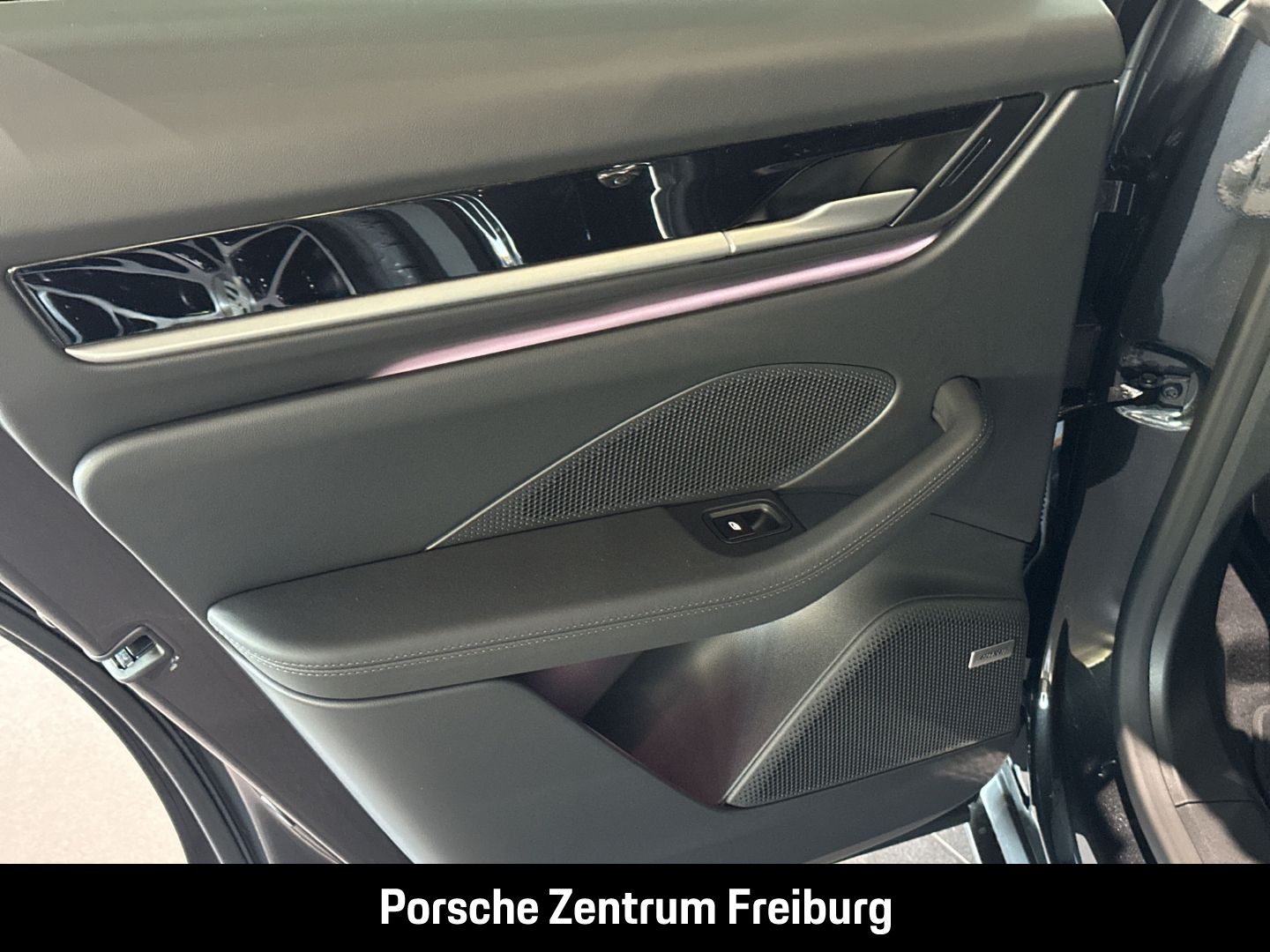 Porsche Macan 4 BOSE Luftfederung Panorama Surround-View