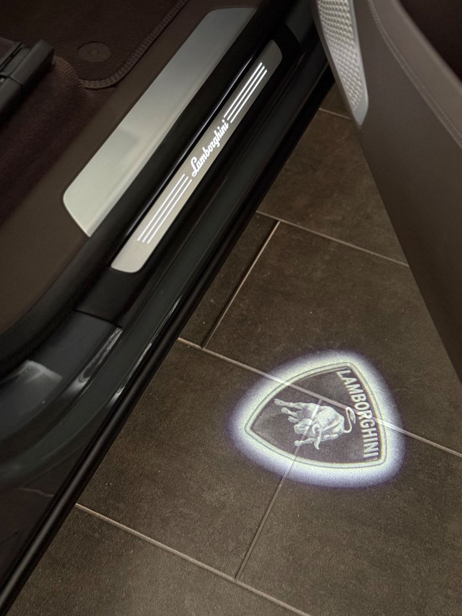Lamborghini Urus S - Samsaru's Car Outlet