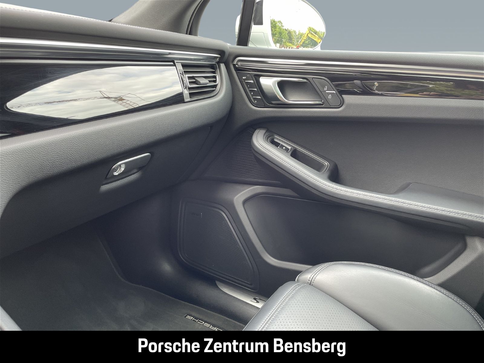 Porsche Macan S