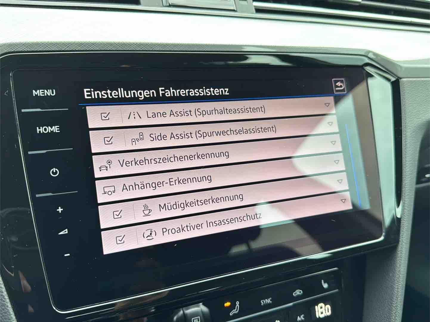 Volkswagen Passat Variant GTE - Samsaru's Car Outlet