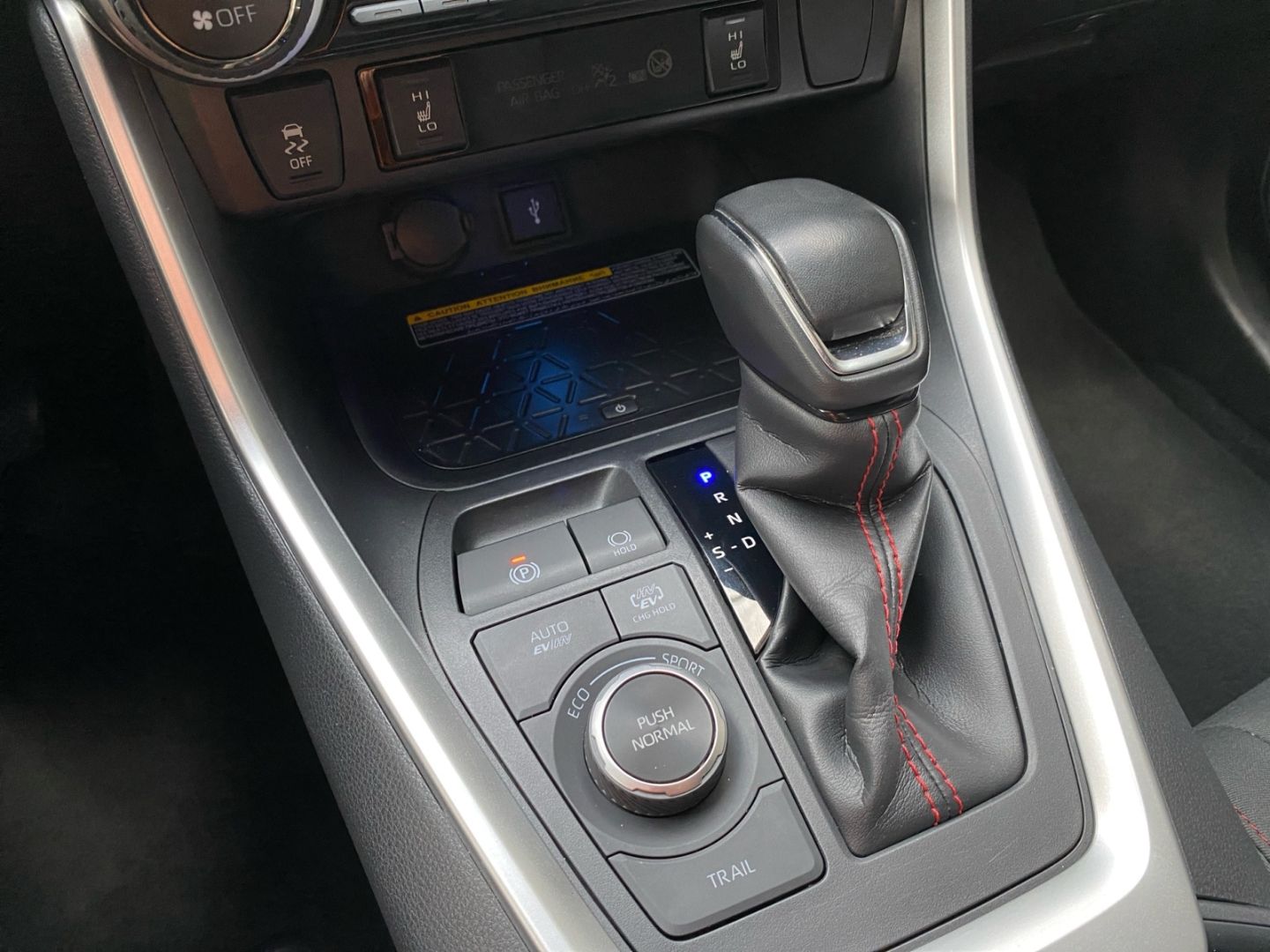 Toyota RAV 4 Plug-in Hybrid - Samsaru's Car Outlet