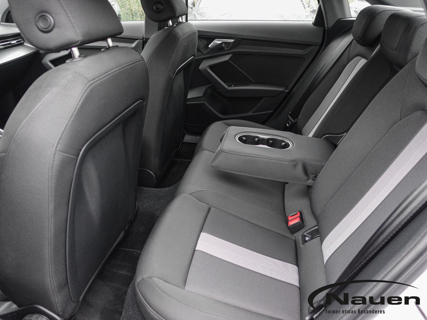 Audi A3 Limousine 30 TFSI S-line *ACC*LED*KAMERA*SHZ*