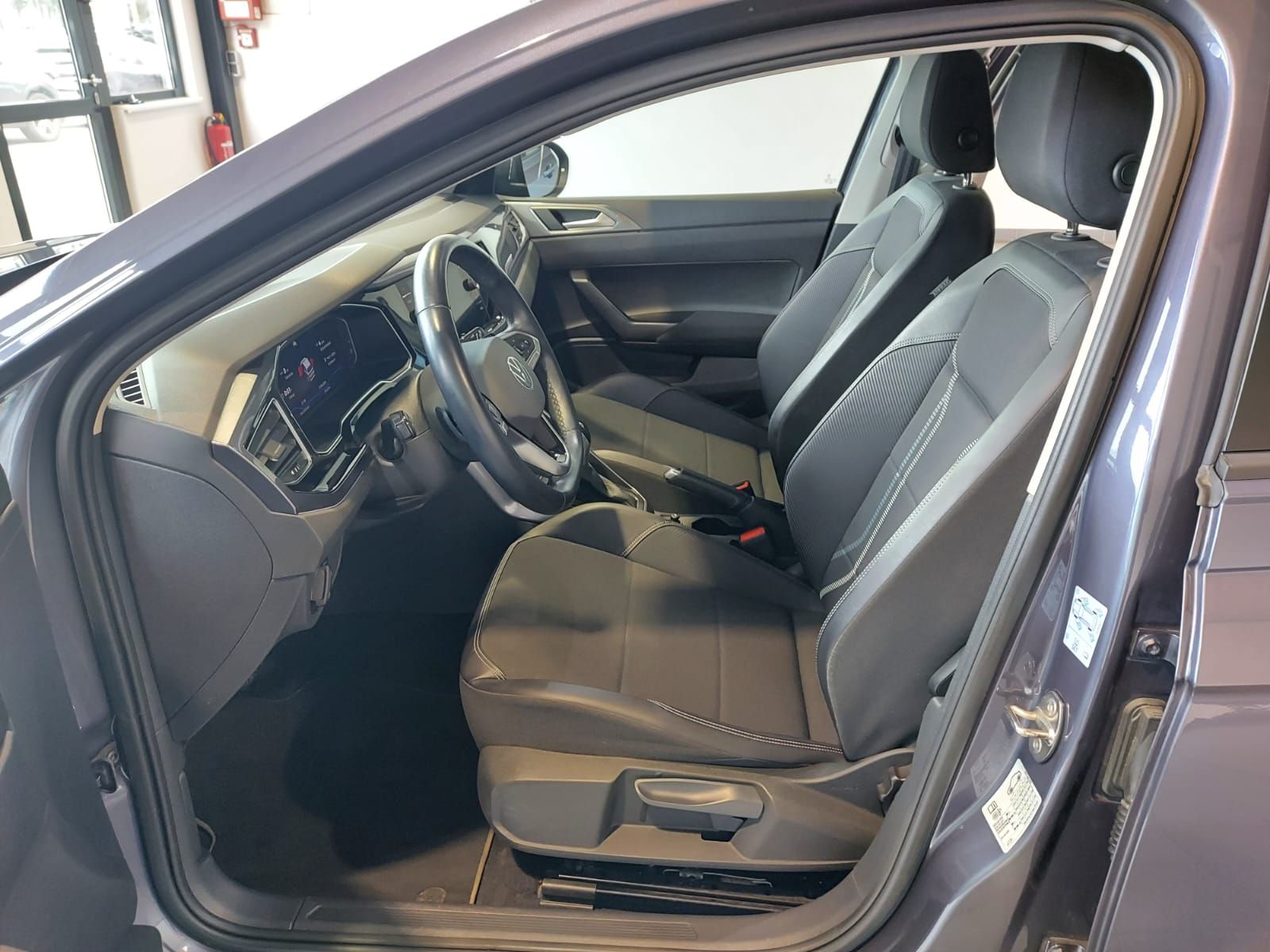 Volkswagen Taigo 1.0 TSI Style - Samsaru's Car Outlet
