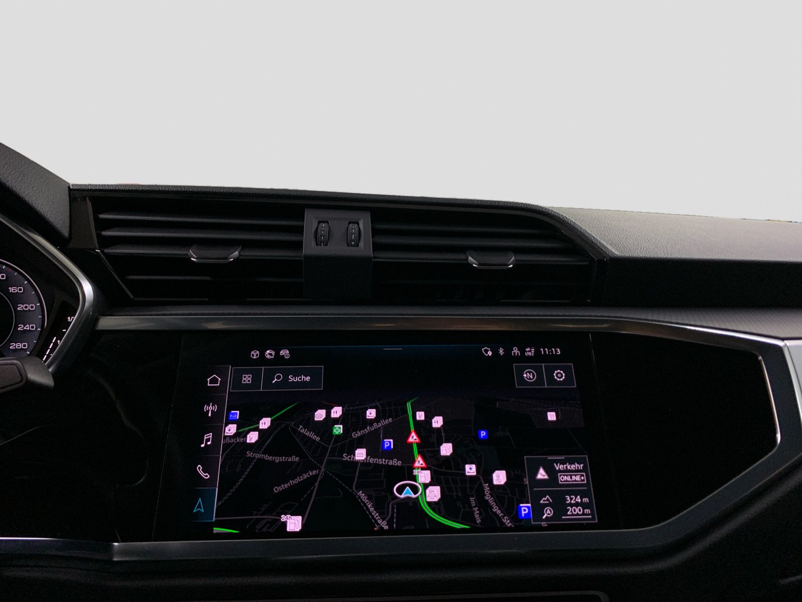 Audi Q3 40 TFSI quattro - Samsaru's Car Outlet