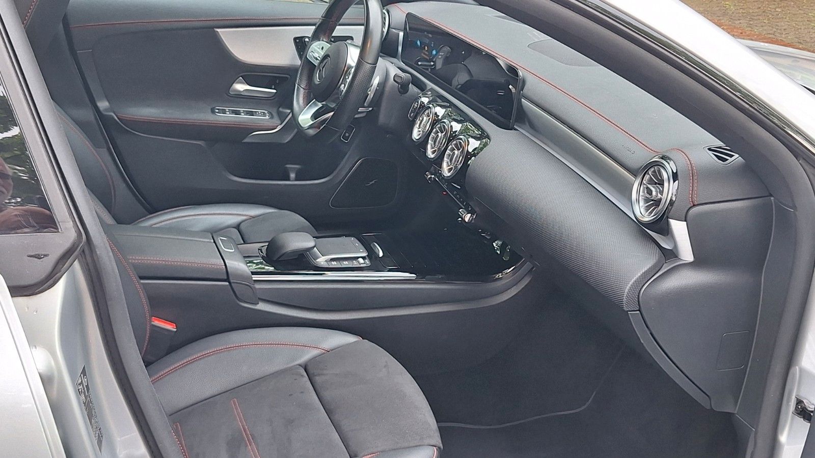 Mercedes-Benz CLA 220 d 4M AMG Line - Samsaru's Car Outlet