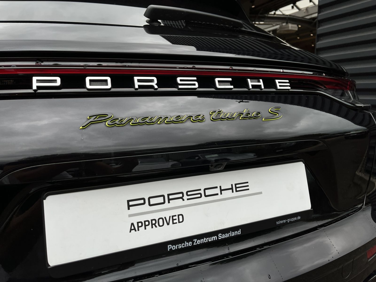Porsche Panamera Turbo S E-Hybrid Sport Turismo Burmeste