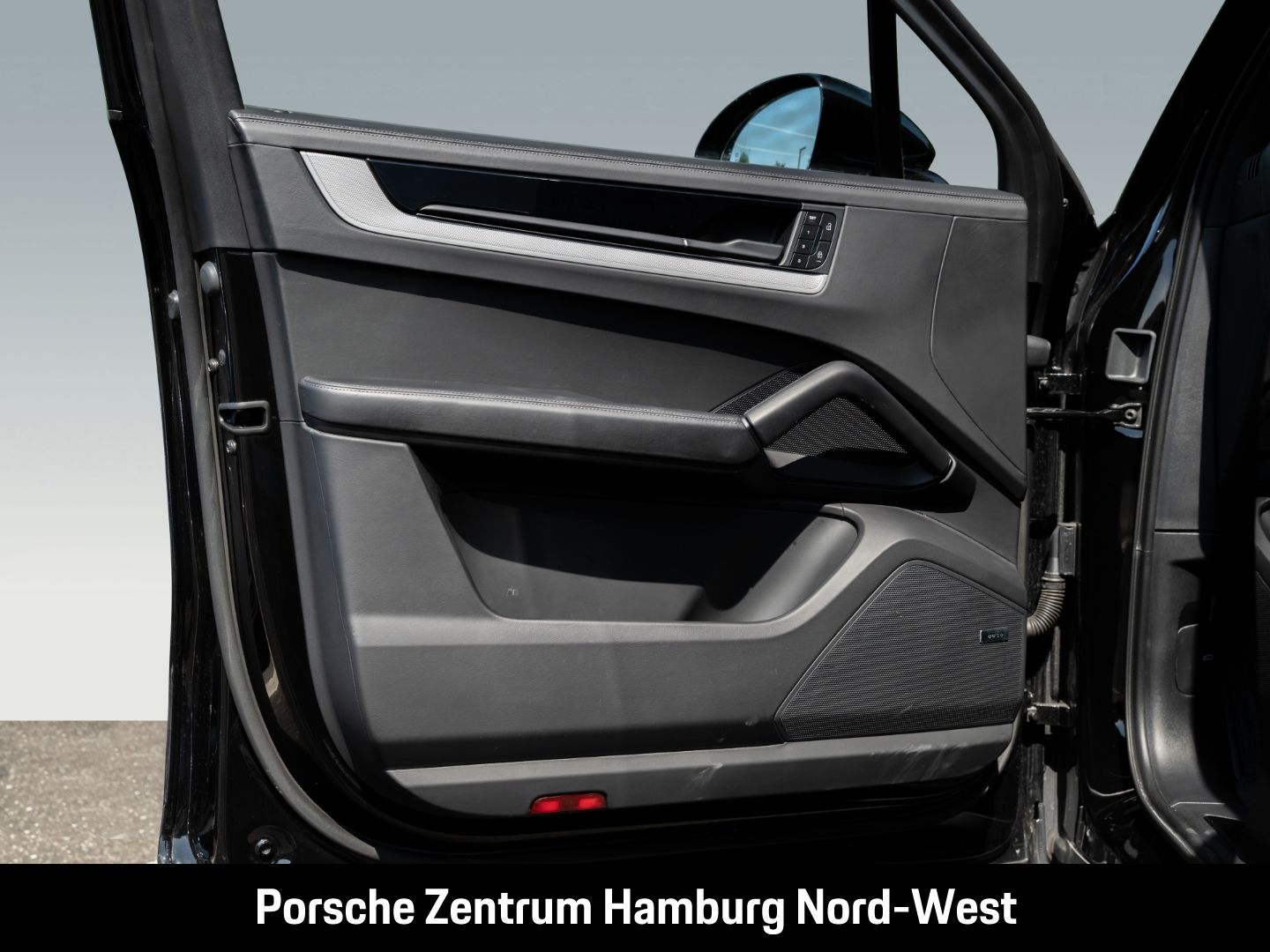 Porsche Cayenne PASM Panorama Dach BOSE 21-Zoll HUD 360°