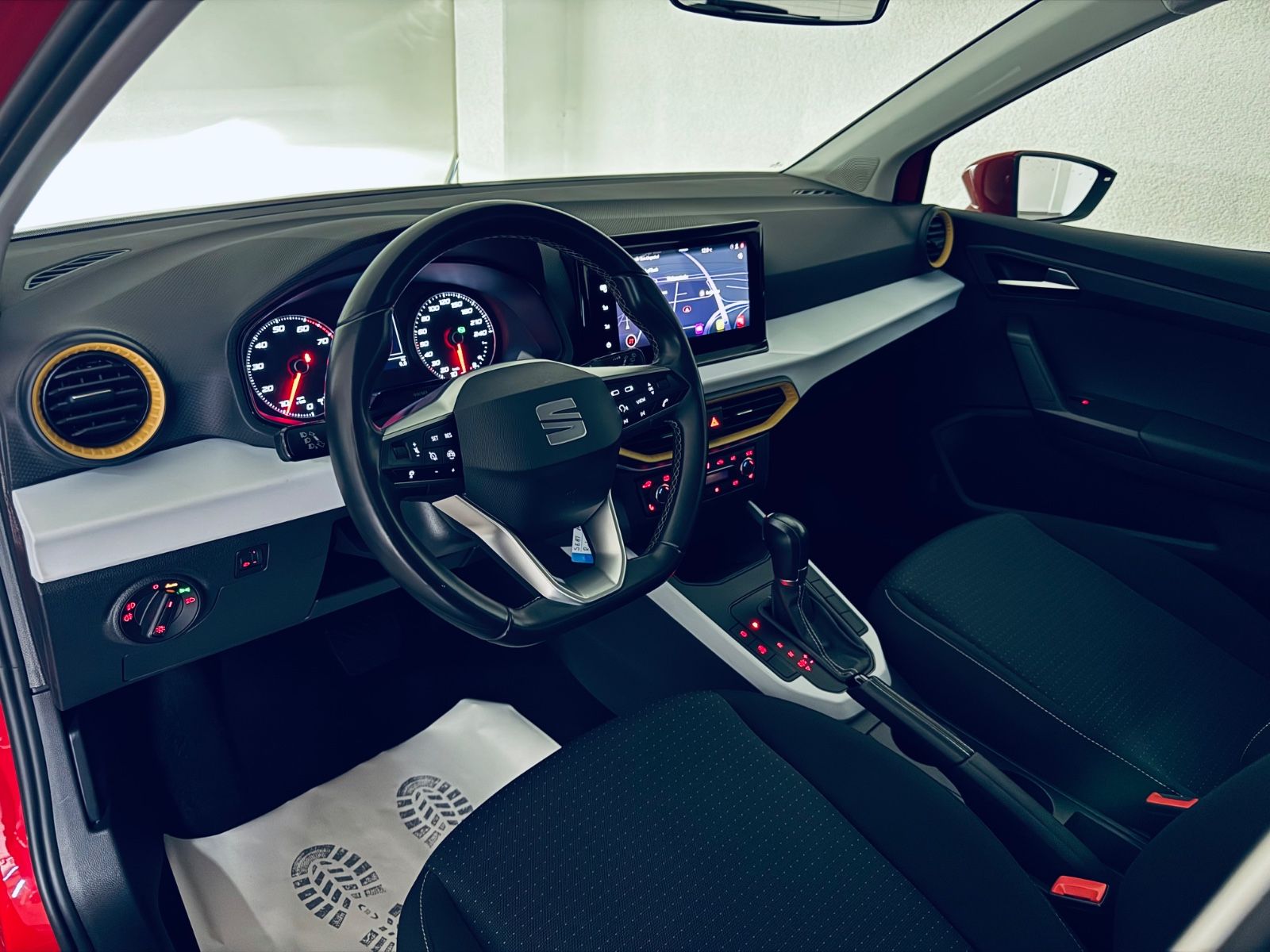 Seat Arona Style 1.0 TSI - Samsaru's Car Outlet