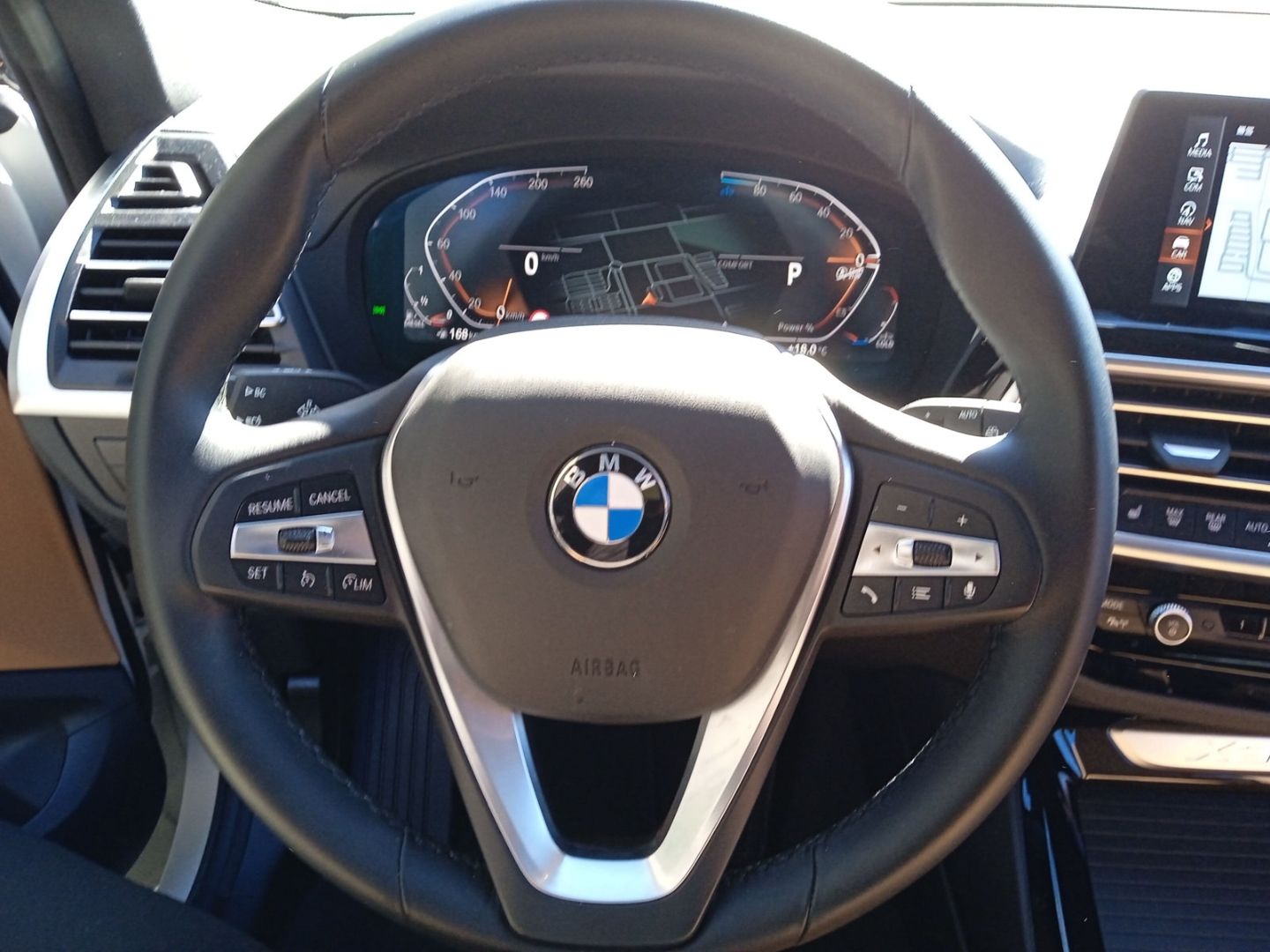 BMW X3 xDrive20d*AHK*RFK*HeadUpDisplay*HiFi*LED*DAB*