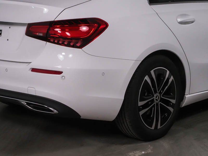 Mercedes-Benz A 180 LIMOUSINE Progressive - Samsaru's Car Outlet