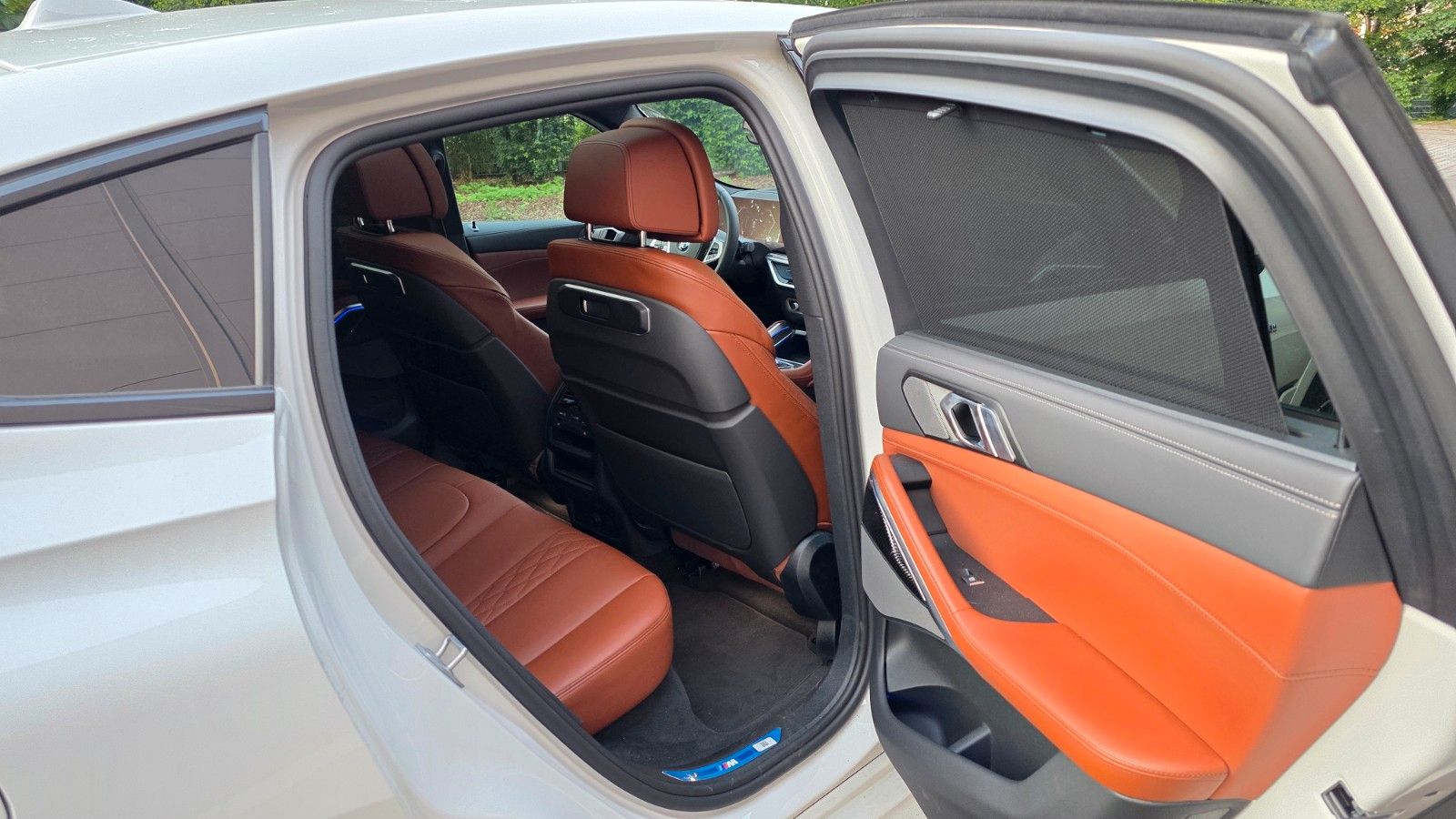 BMW X6 30d M - Samsaru's Car Outlet