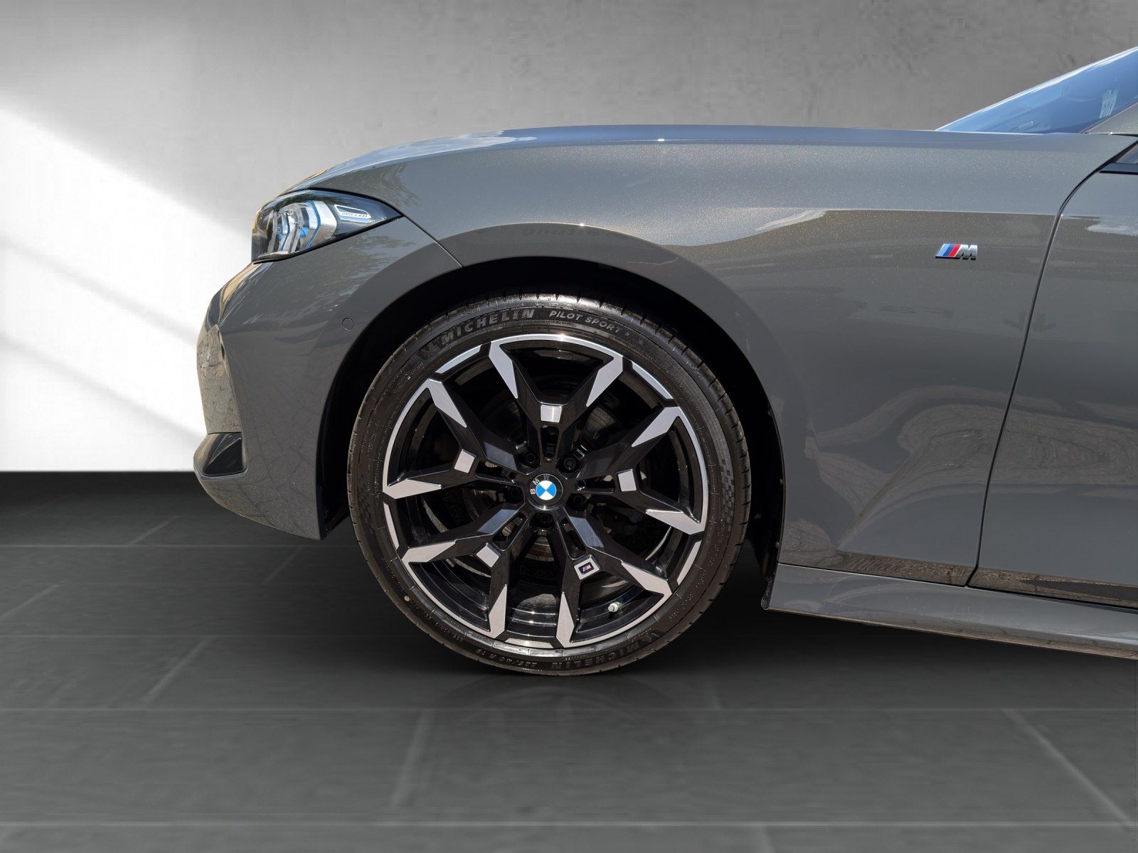 BMW 320d Touring M Sport 19"AHK ACC 0,99%