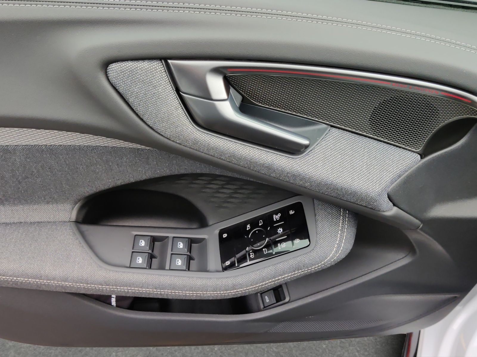 Audi A5 Limousine 40 TDI qu S line edition one S tro*