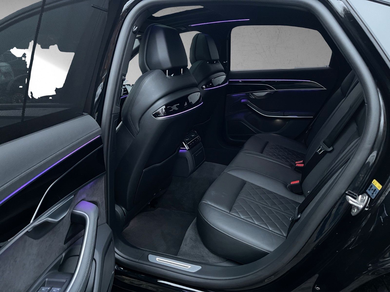 Audi A8 50 TDI quattro S line - Samsaru's Car Outlet