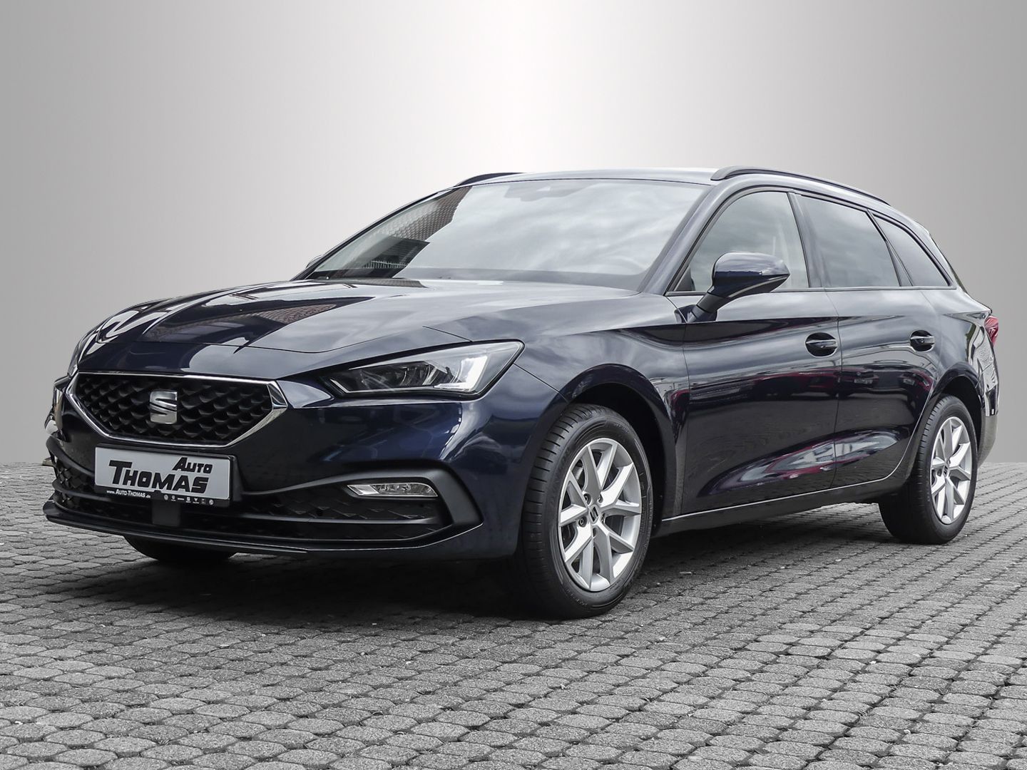 Seat Leon Sportstourer Style 1.0 eTSI DSG - Samsaru's Car Outlet