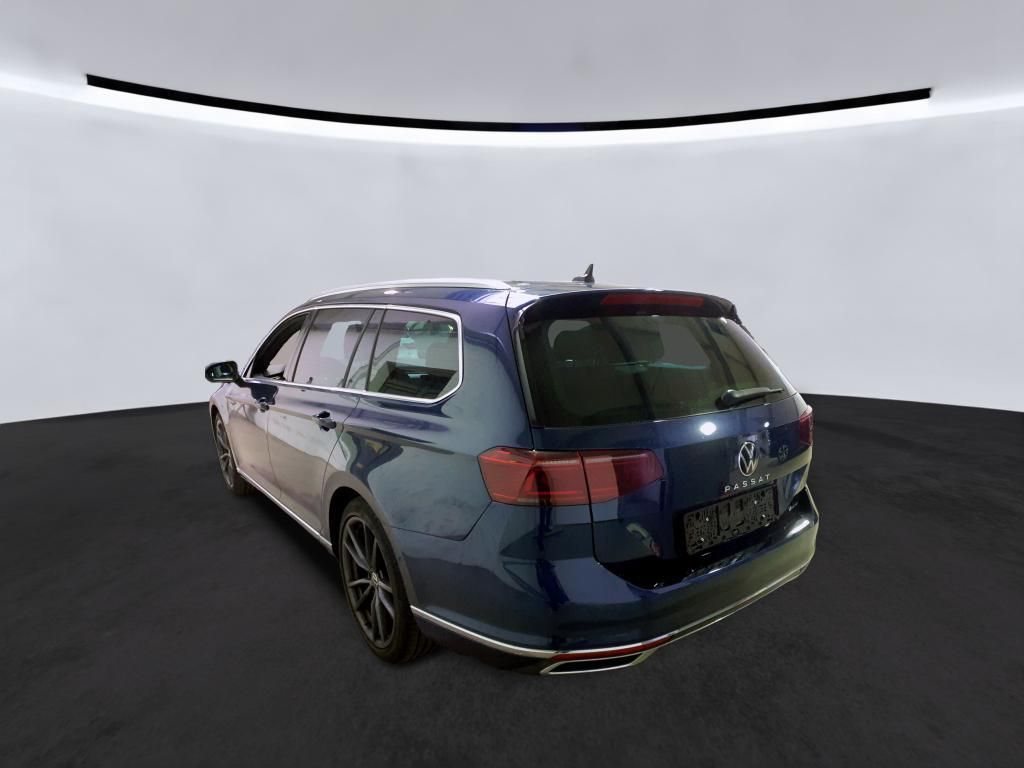 Volkswagen Passat Variant 4Motion *AHK*PANO*360°*ACC*MATRIX
