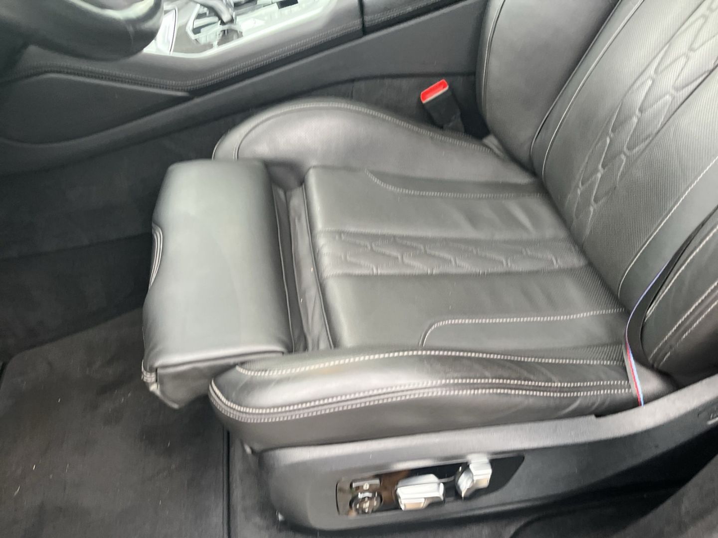 BMW X6 xDrive40d/M Sport/HUD/StHZG/AHK/BowersWilkins